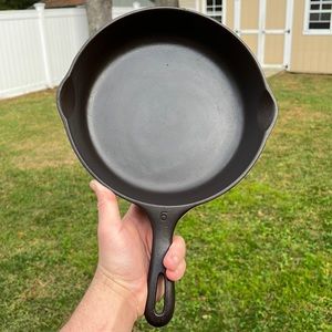 Unmarked Wagner #6 Cast Iron Skillet